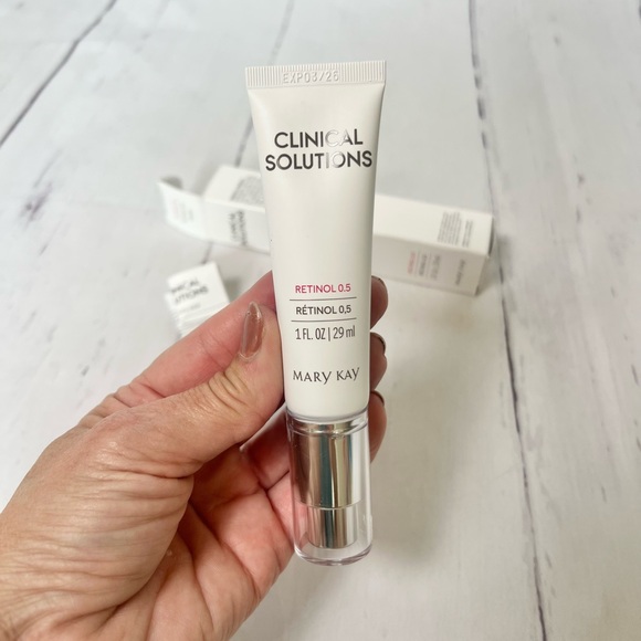 Mary Kay Clinical Solutions Retinol 0.5% NWT - Picture 3 of 7